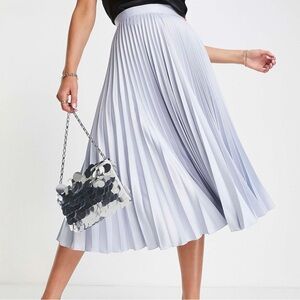 Closet London Pleated Midi Skirt in Sky Blue, US 6, NWT
